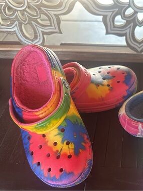 Crocs Kids Tie-Dye Clog Shoes - Pink Multi - J3